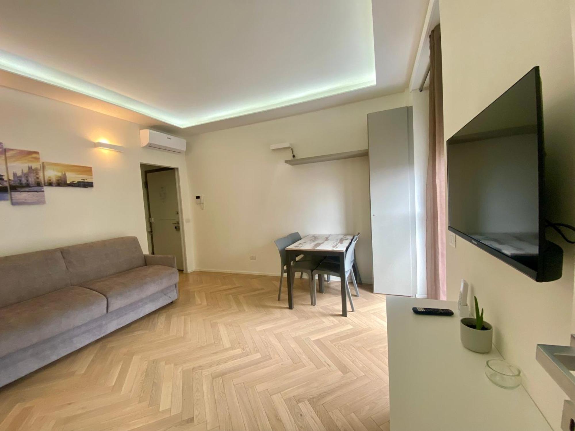 Sky View -Porta Nuova- Appartamento 2 Con Balcone Мілан Екстер'єр фото